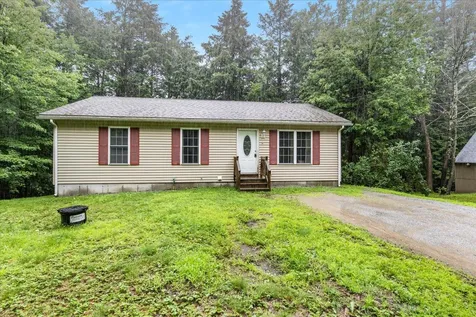 41 Autumn Road Hillsborough NH 03244