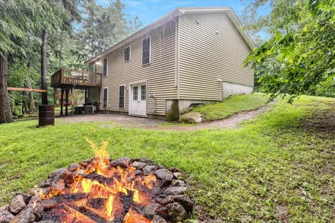 41 Autumn Road Hillsborough NH 03244