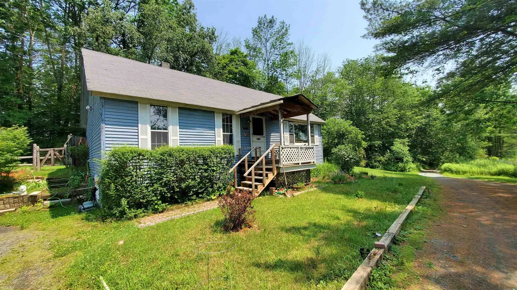520 Costello Road Hartford VT 05001