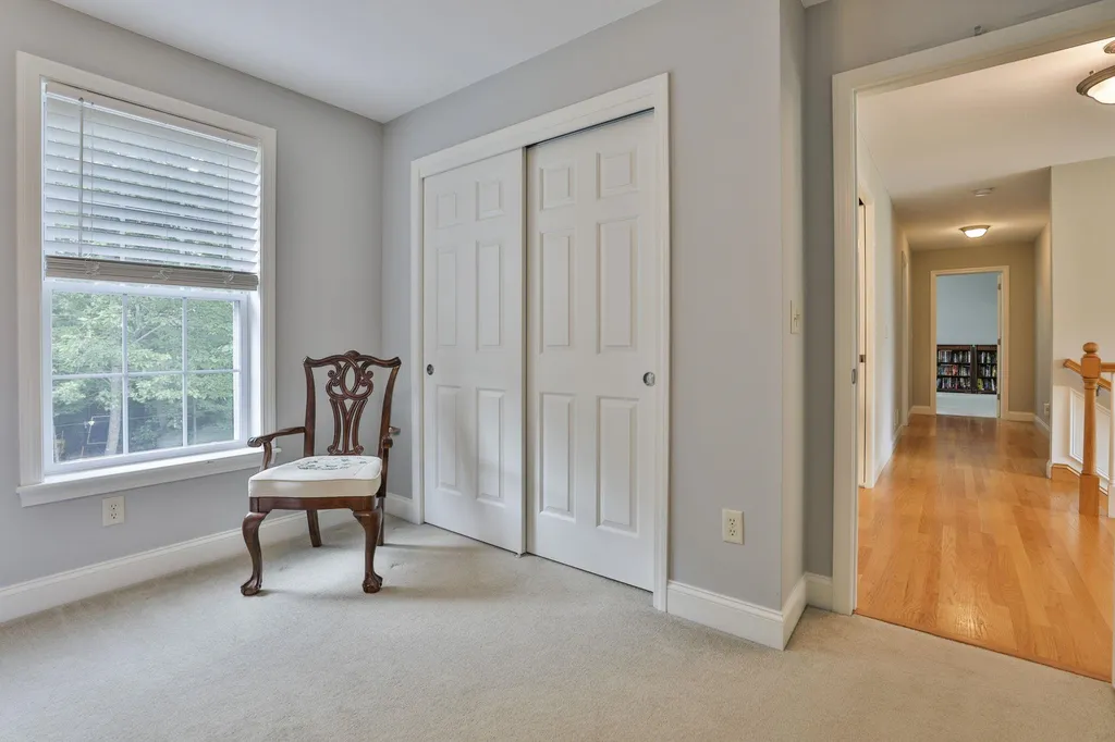 173 Windsor Drive Auburn NH 03032