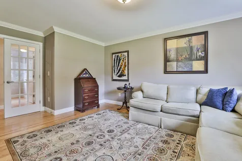 173 Windsor Drive Auburn NH 03032