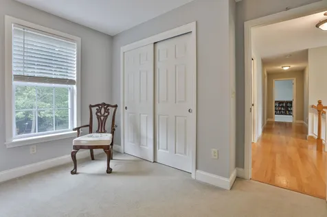 173 Windsor Drive Auburn NH 03032