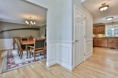 173 Windsor Drive Auburn NH 03032