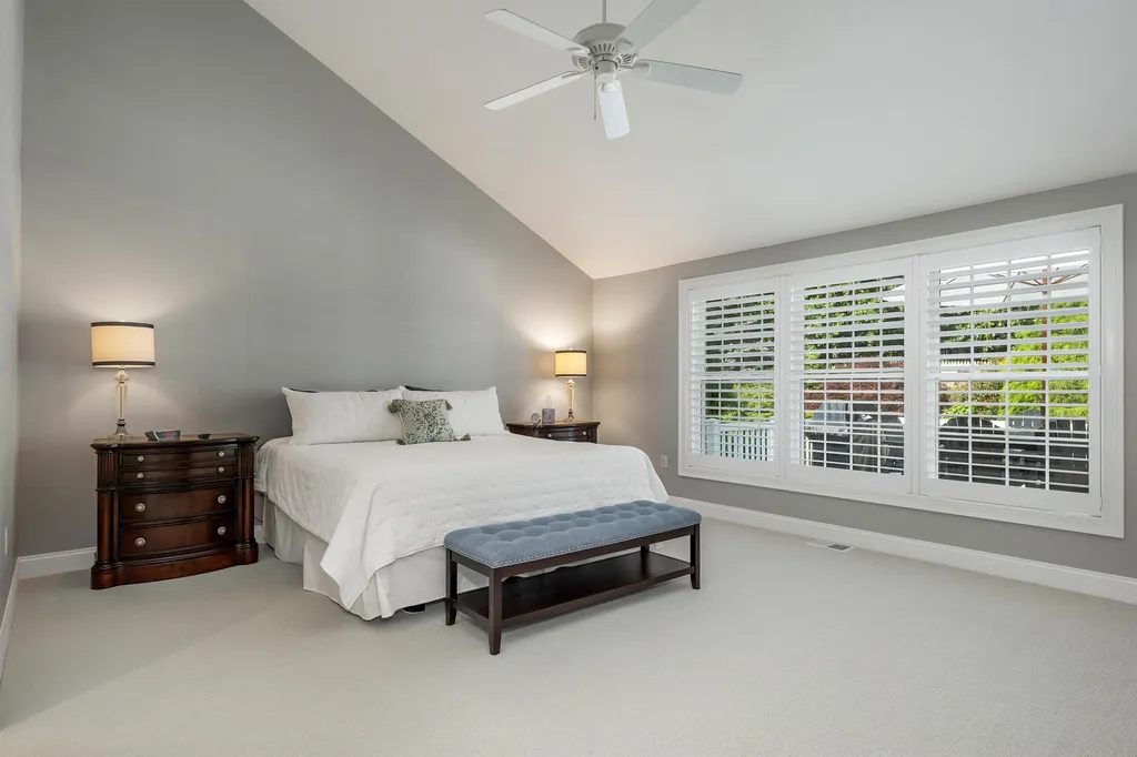 124 Hampton Meadows Hampton NH 03842