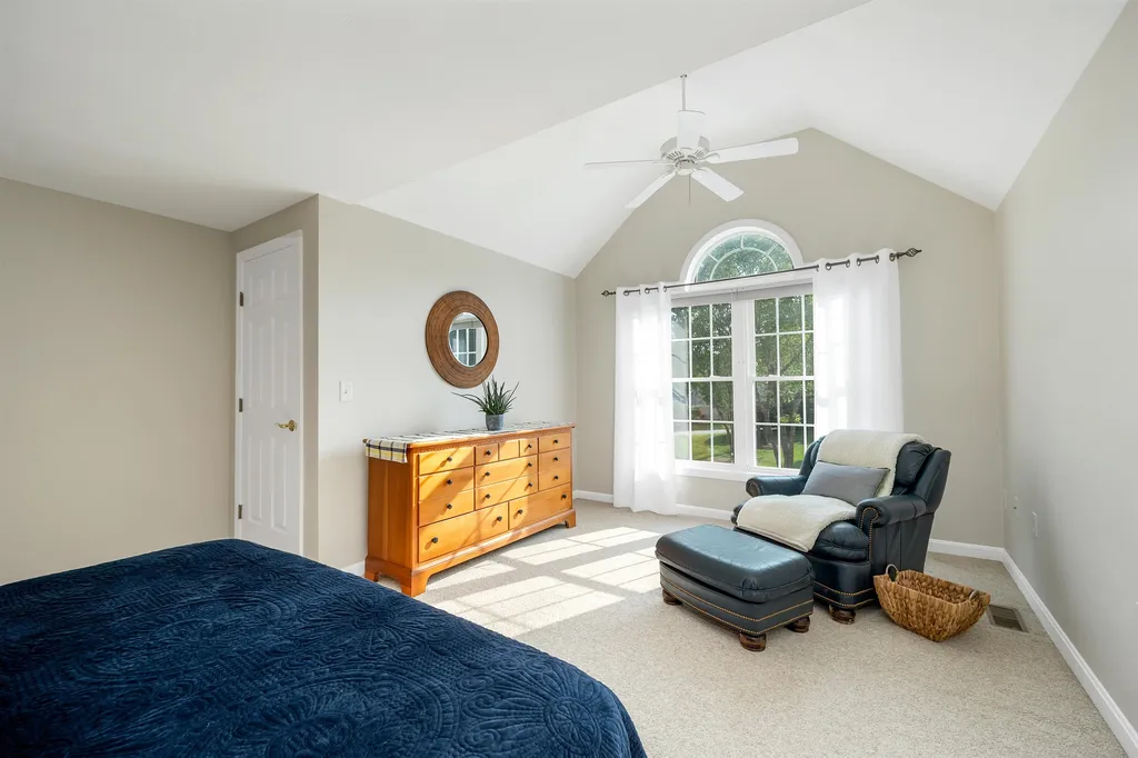 124 Hampton Meadows Hampton NH 03842