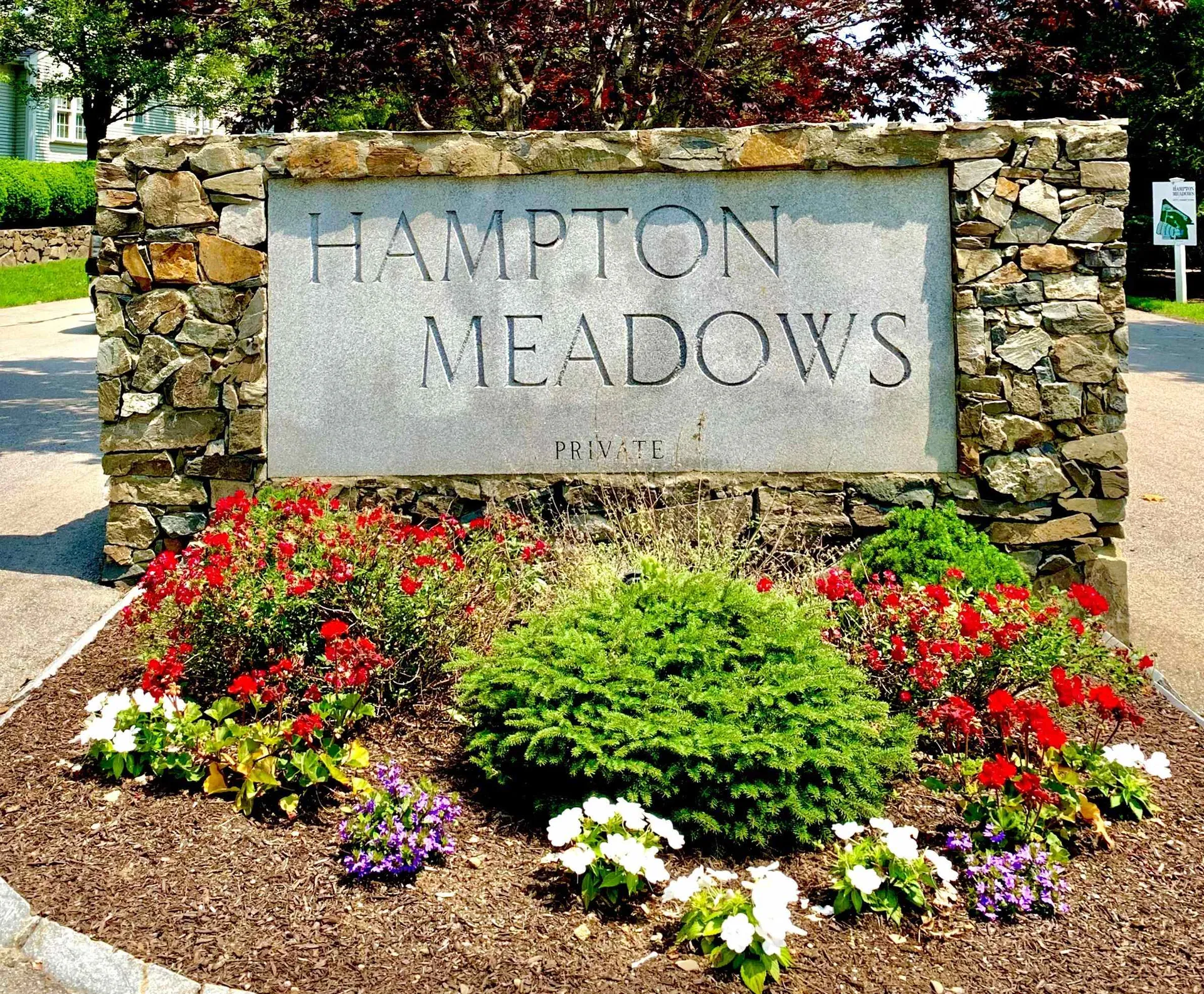 124 Hampton Meadows Hampton NH 03842