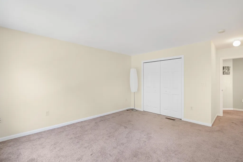 17 Jessica Drive Merrimack NH 03054