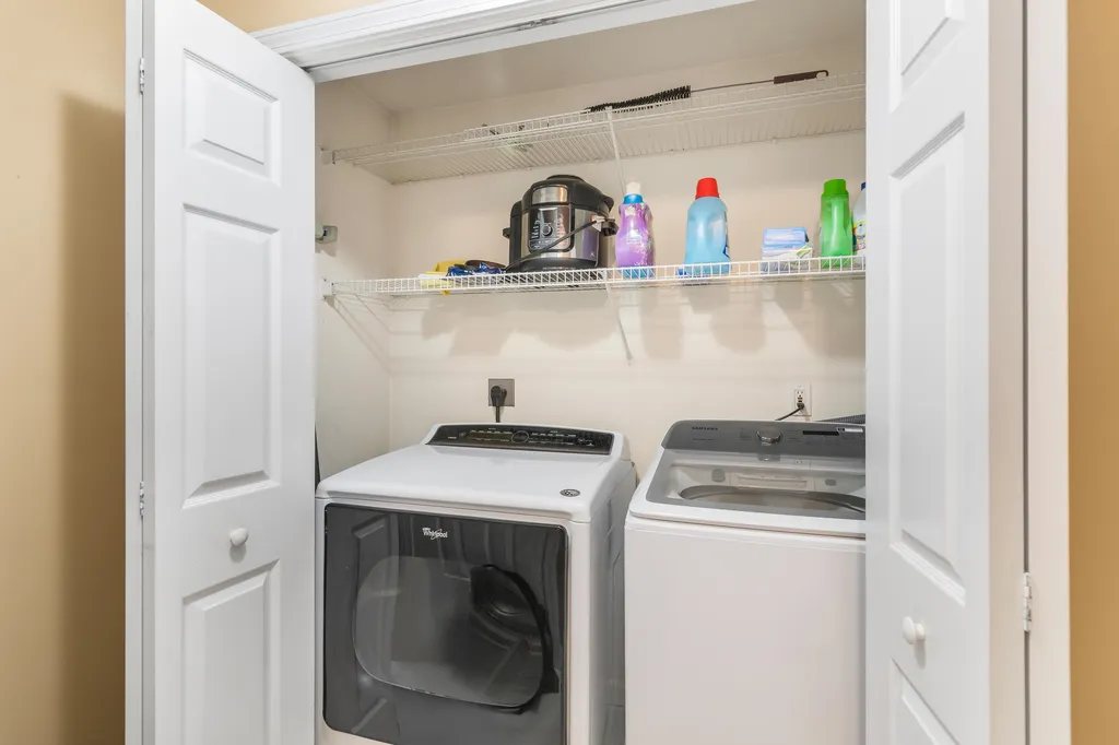17 Jessica Drive Merrimack NH 03054