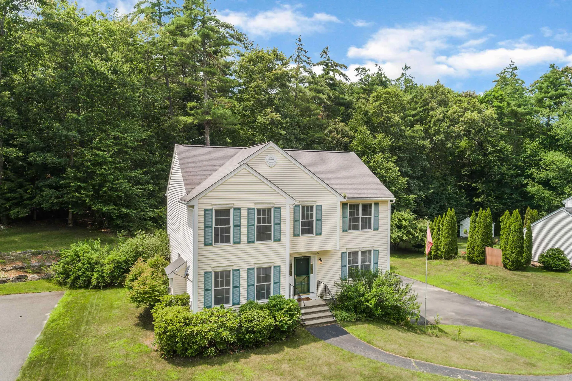 17 Jessica Drive Merrimack NH 03054
