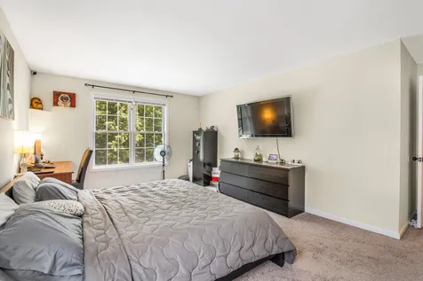 17 Jessica Drive Merrimack NH 03054