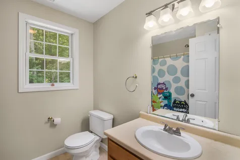 17 Jessica Drive Merrimack NH 03054