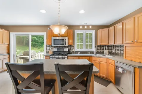 17 Jessica Drive Merrimack NH 03054