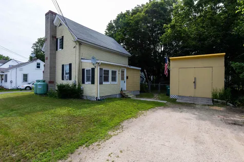 15 Olde Farm Lane Rochester NH 03867