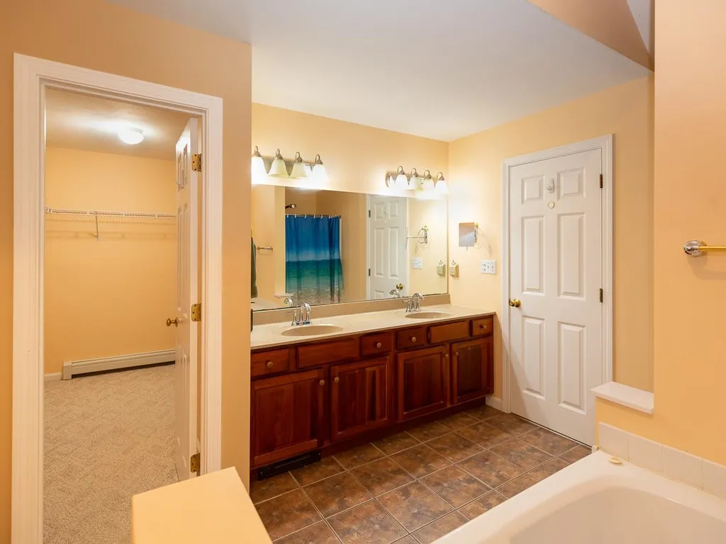 46 Ross Road Durham NH 03824