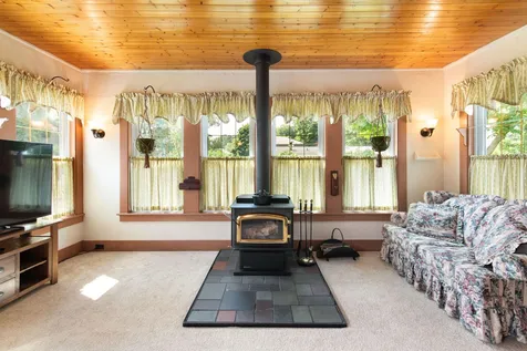 31 Pleasant Street Brattleboro VT 05301