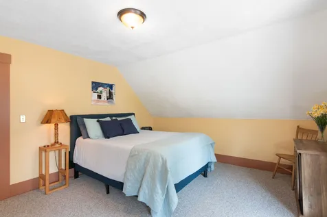 31 Pleasant Street Brattleboro VT 05301