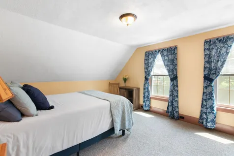 31 Pleasant Street Brattleboro VT 05301