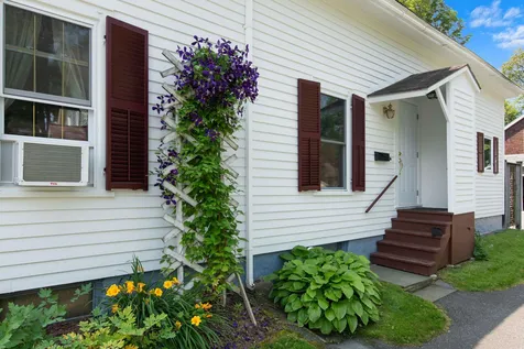 31 Pleasant Street Brattleboro VT 05301