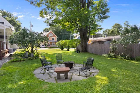 31 Pleasant Street Brattleboro VT 05301