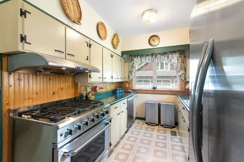 31 Pleasant Street Brattleboro VT 05301