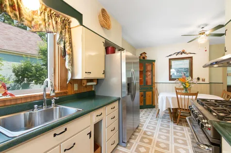 31 Pleasant Street Brattleboro VT 05301