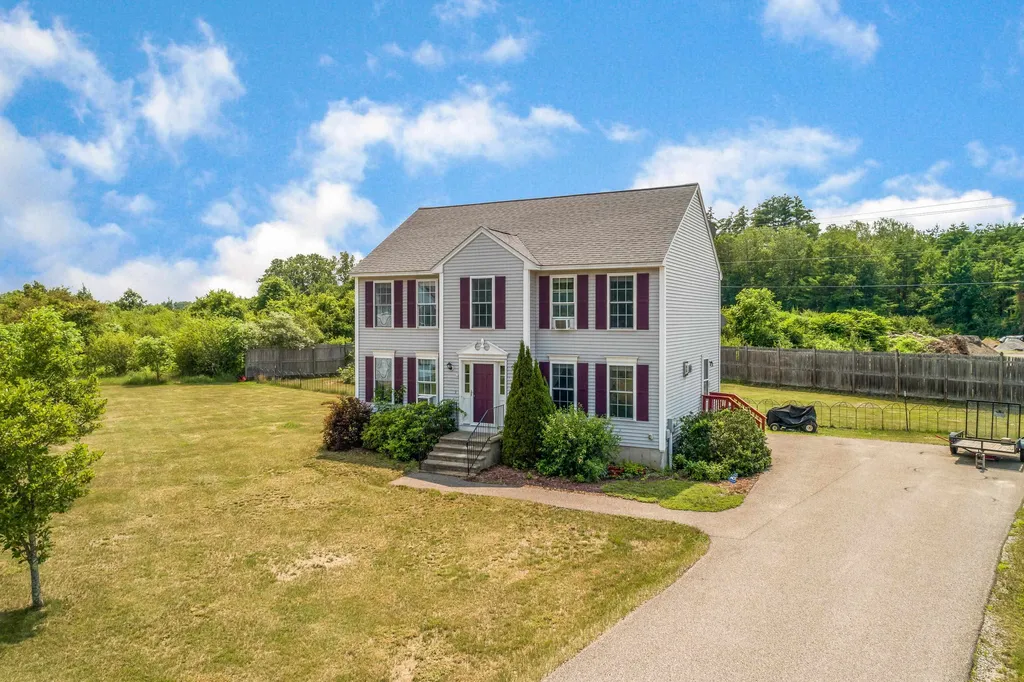 11 Glen Falls Road Franklin NH 03235