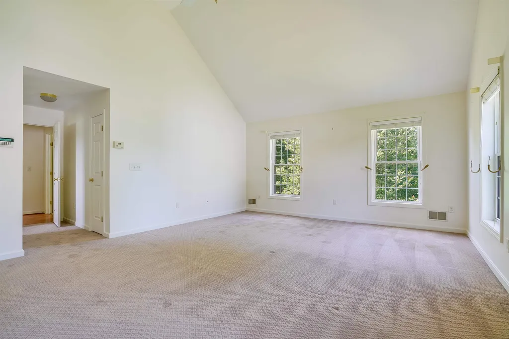 7 Meredith Road Salem NH 03079