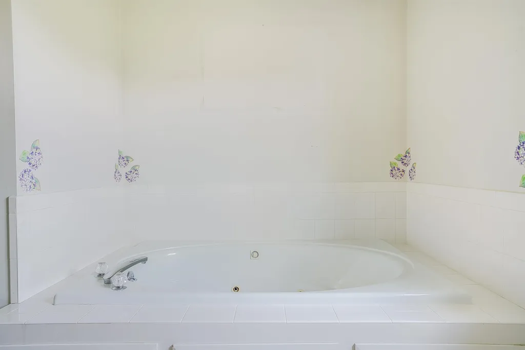 7 Meredith Road Salem NH 03079