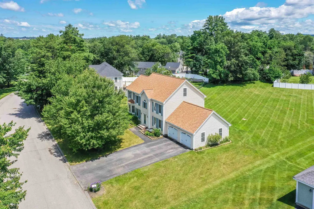 7 Meredith Road Salem NH 03079