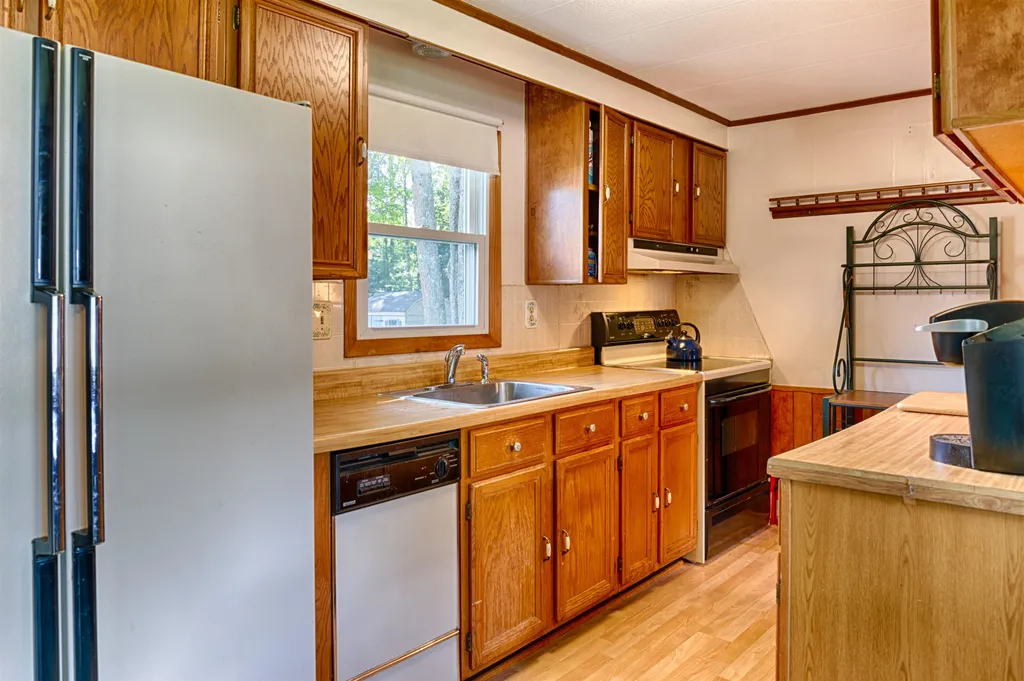 21 Alice Drive Concord NH 03303