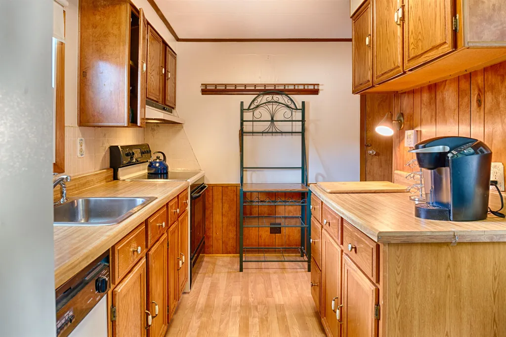 21 Alice Drive Concord NH 03303
