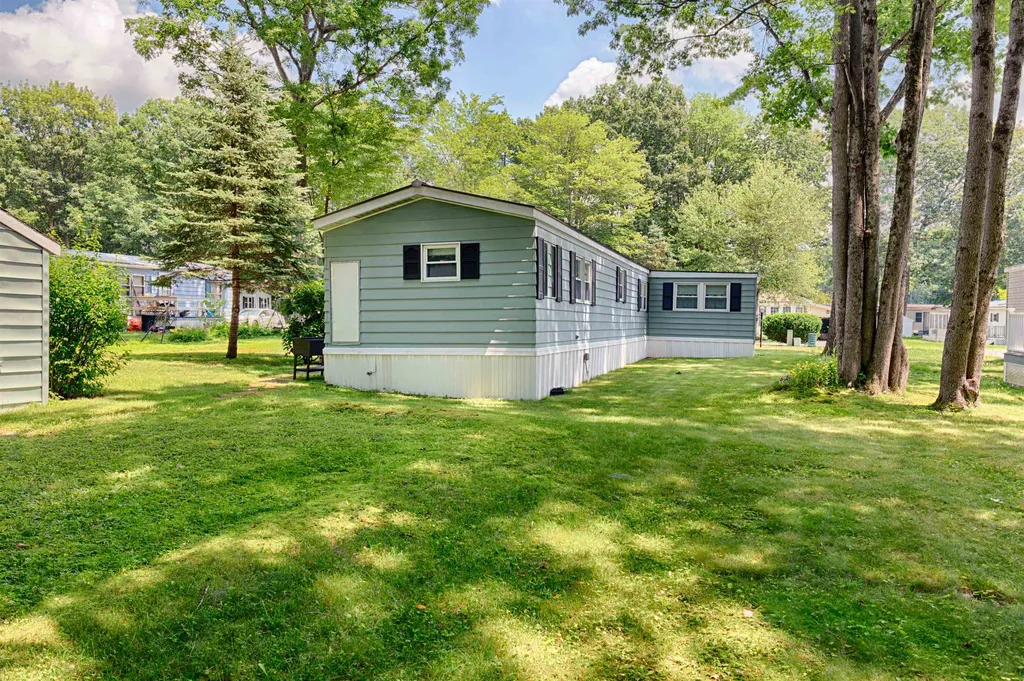 21 Alice Drive Concord NH 03303