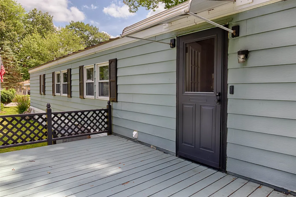 21 Alice Drive Concord NH 03303