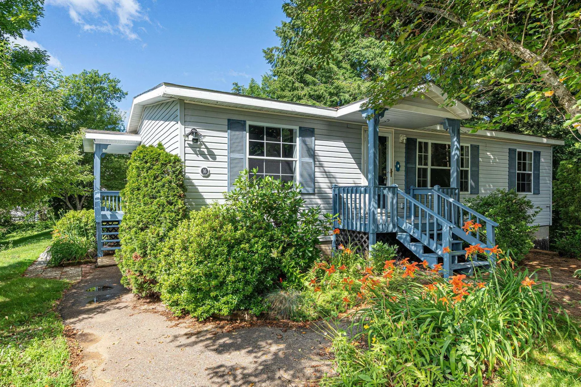 16 Lilac Lane Belmont NH 03220