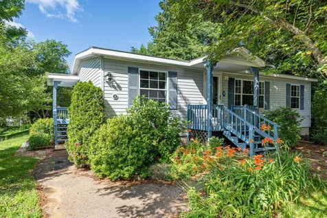 16 Lilac Lane Belmont NH 03220