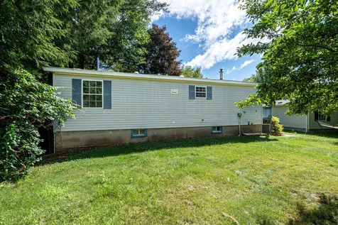 16 Lilac Lane Belmont NH 03220