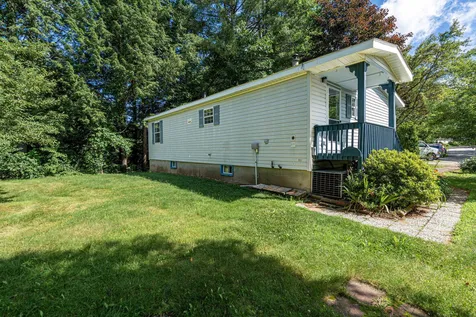 16 Lilac Lane Belmont NH 03220