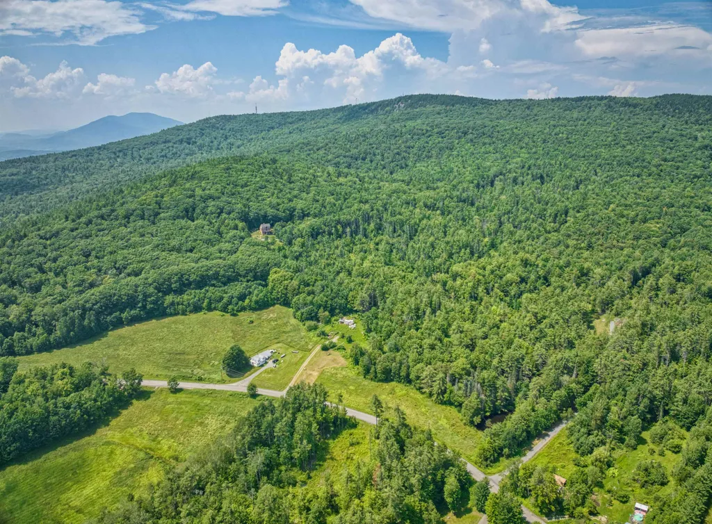 330 E Green Mountain Road Claremont NH 03743
