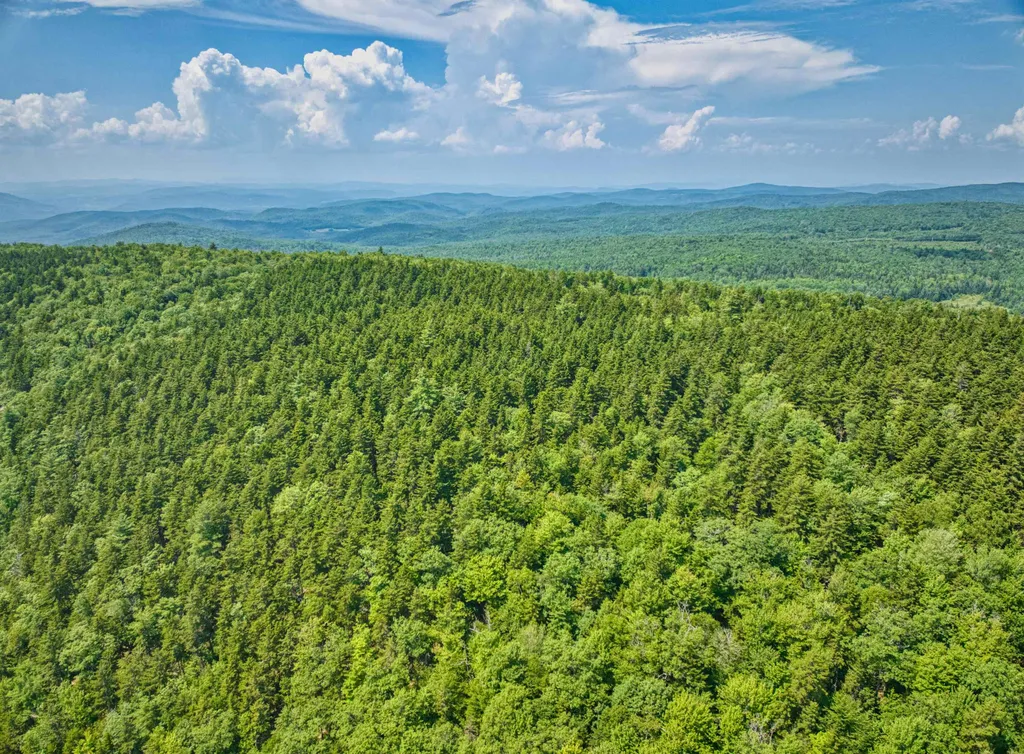 330 E Green Mountain Road Claremont NH 03743