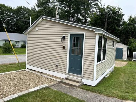 46 Glendale Place Gilford NH 03249