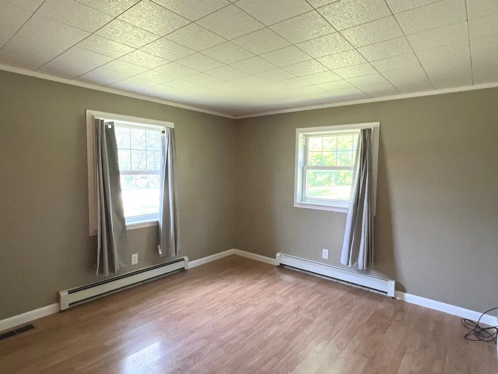 195 South Maple Street Vergennes VT 05491