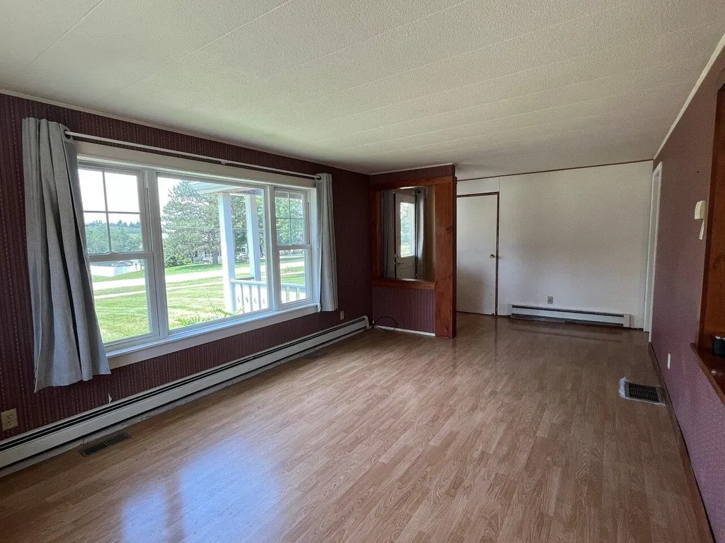 195 South Maple Street Vergennes VT 05491