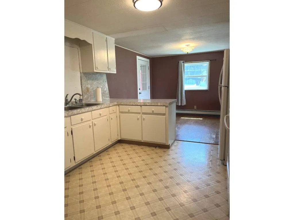 195 South Maple Street Vergennes VT 05491