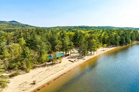46 Glendale Place Gilford NH 03249