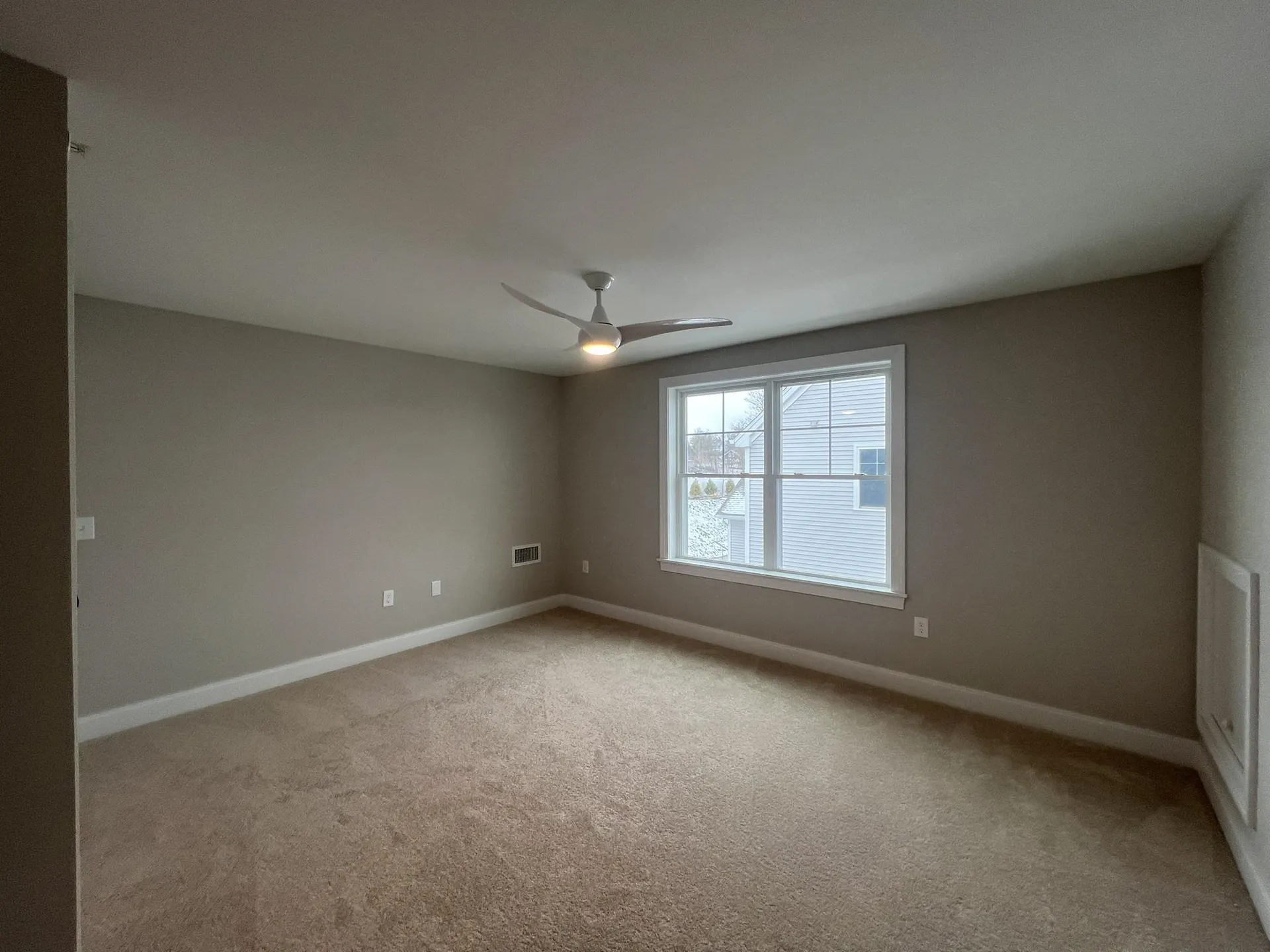 54 Sage Lane Portsmouth NH 03801