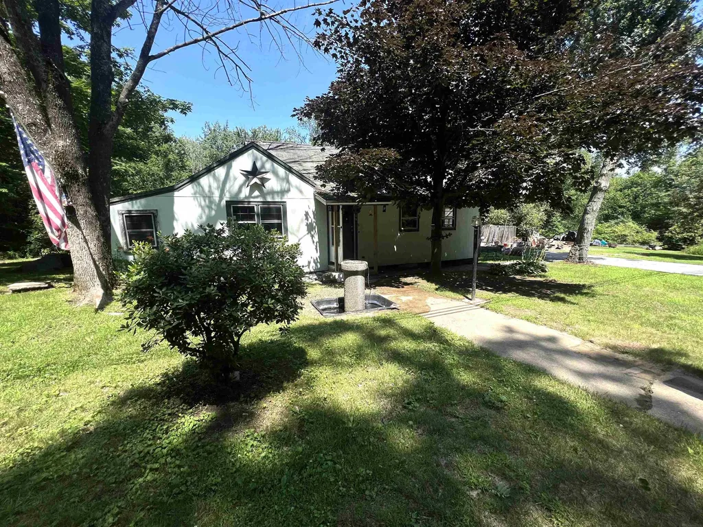 48 White Rock Hill Road Bow NH 03304
