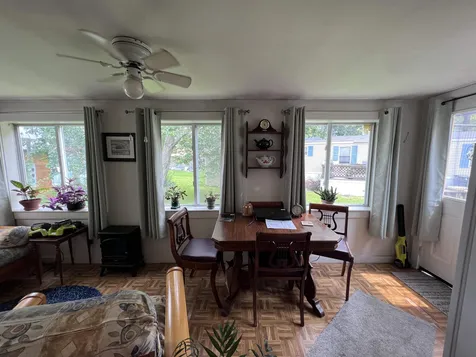 12 Hilton Avenue Exeter NH 03833