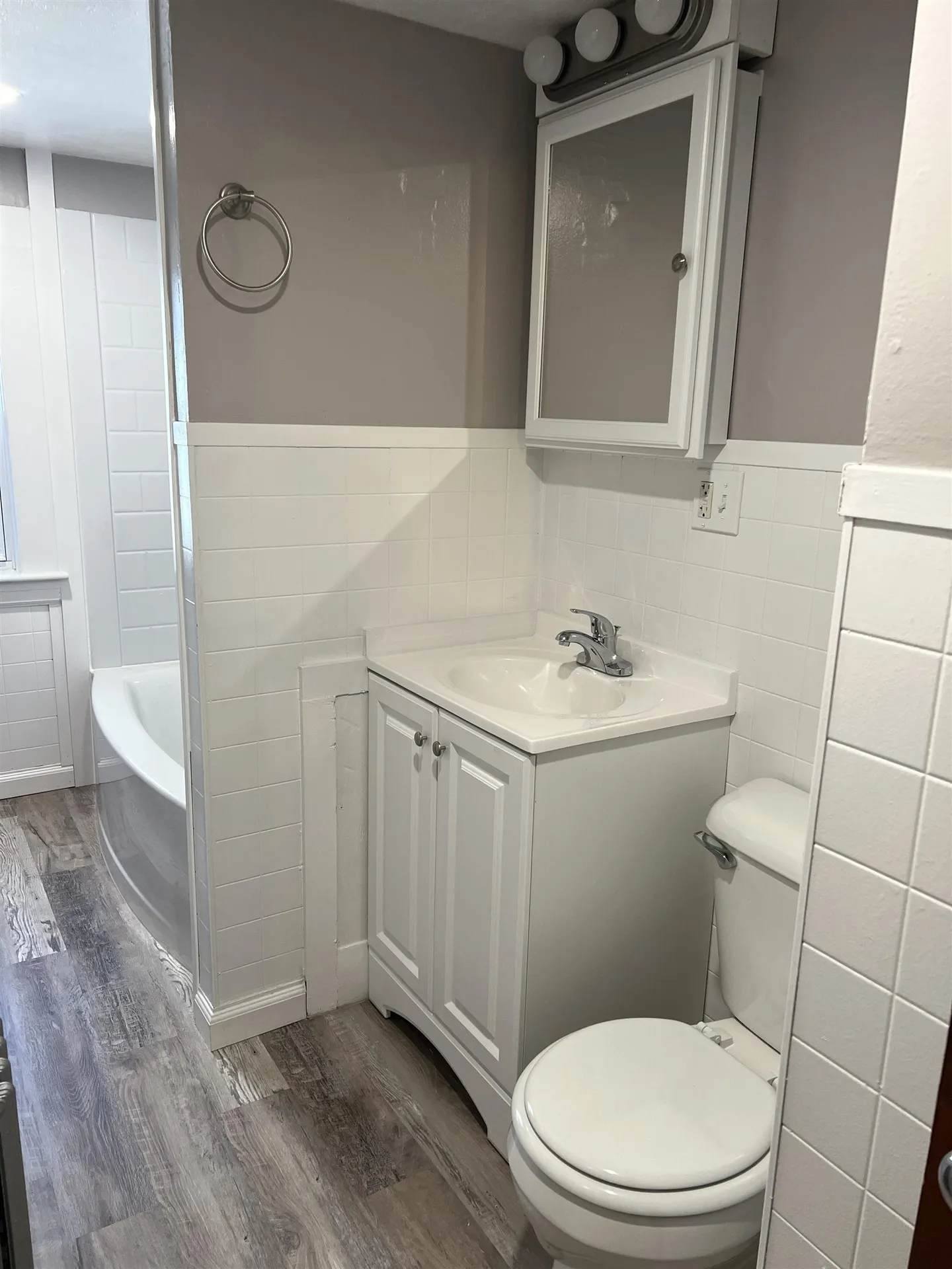 24 Crescent Street Derry NH 03038