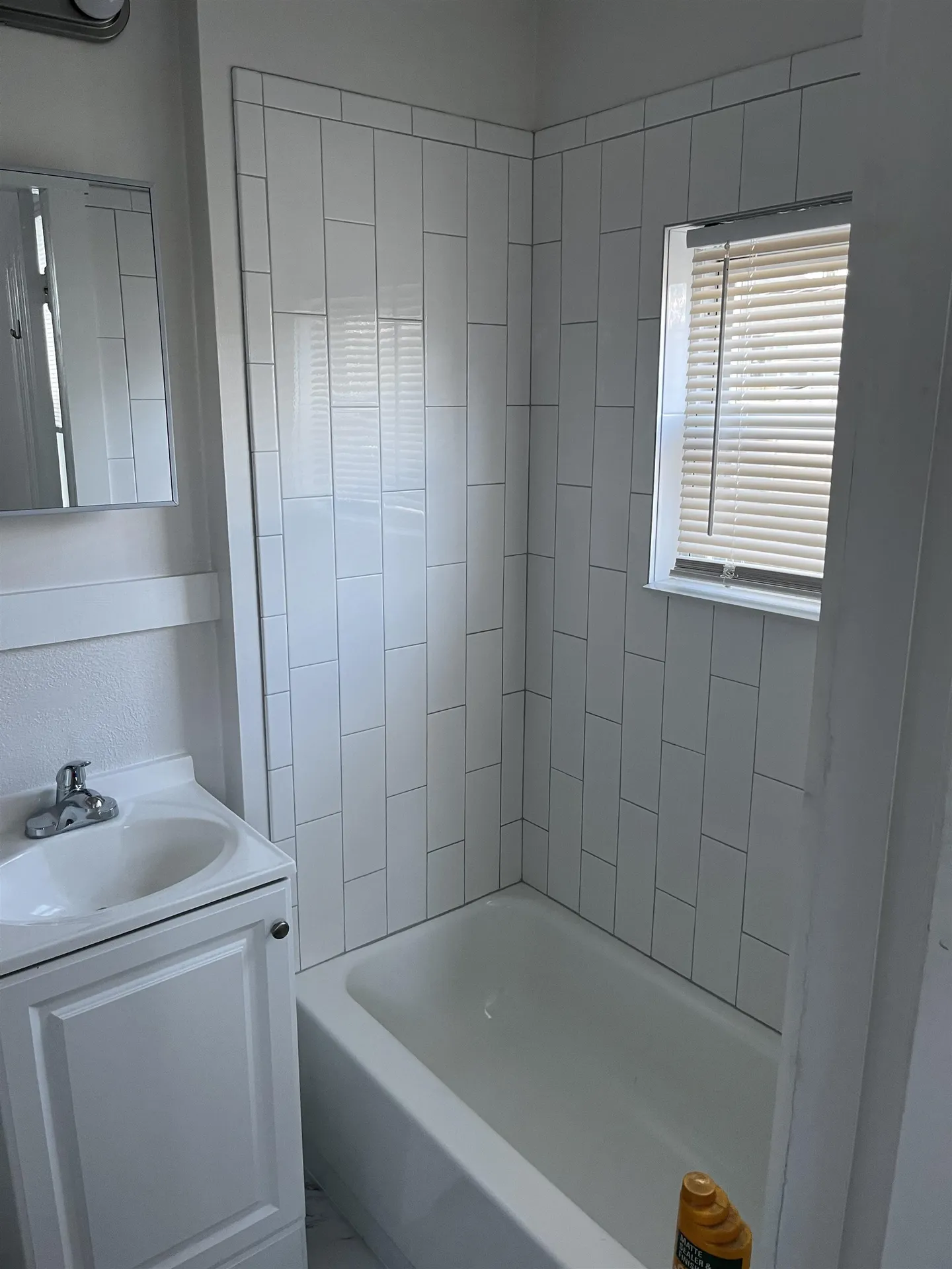 24 Crescent Street Derry NH 03038