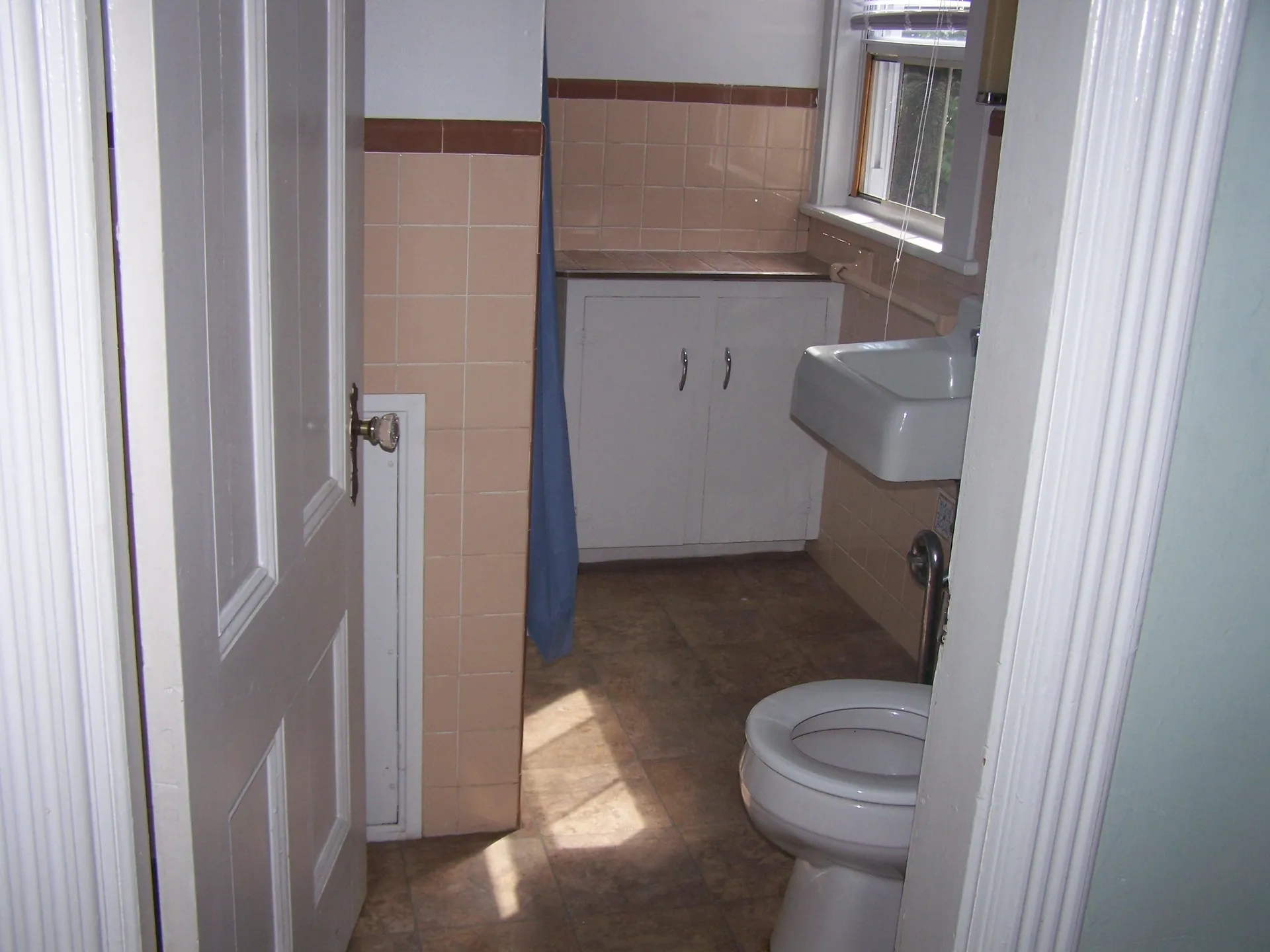 24 Crescent Street Derry NH 03038
